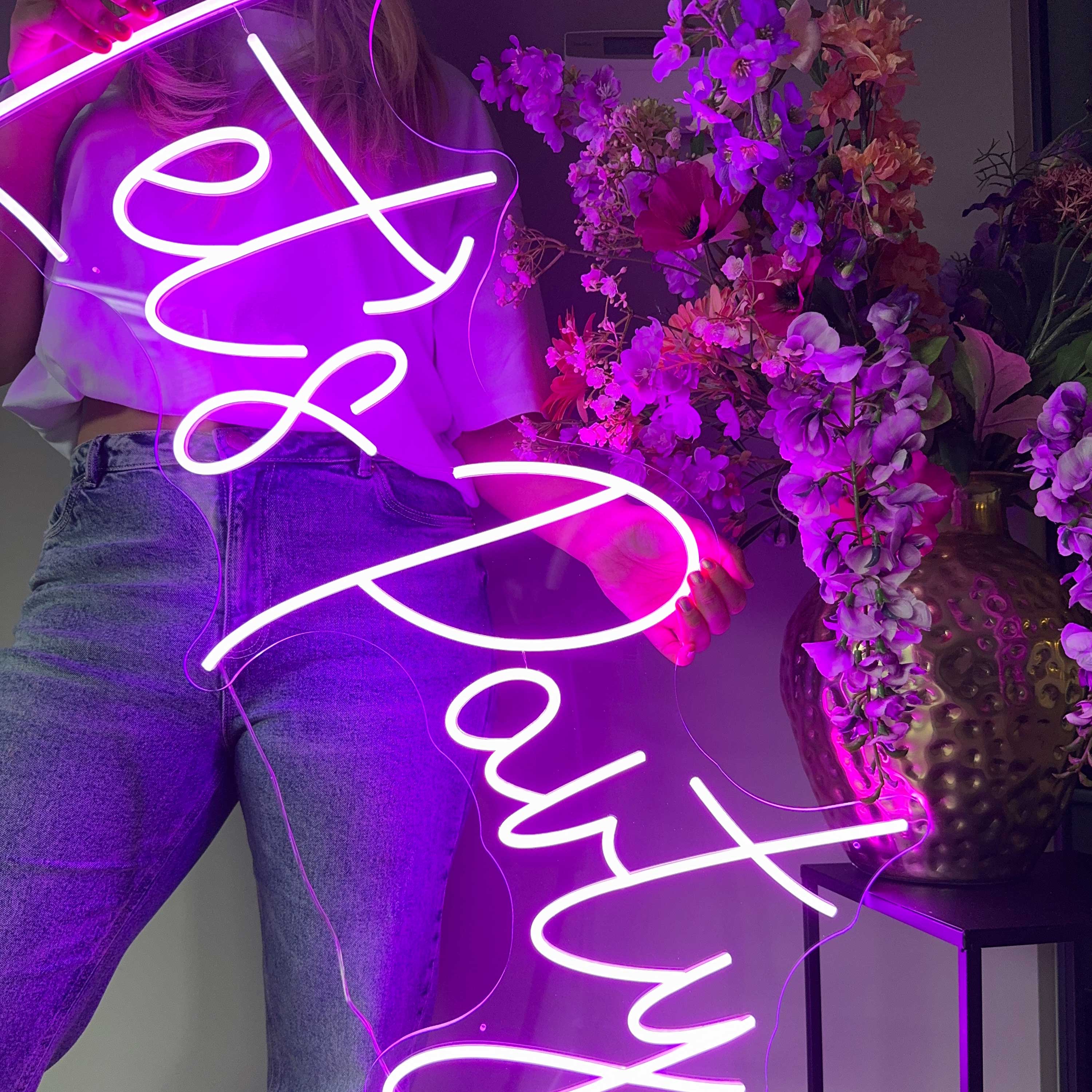 Neonskylt Lets Party